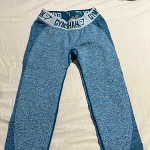 Gym shark counter leggings